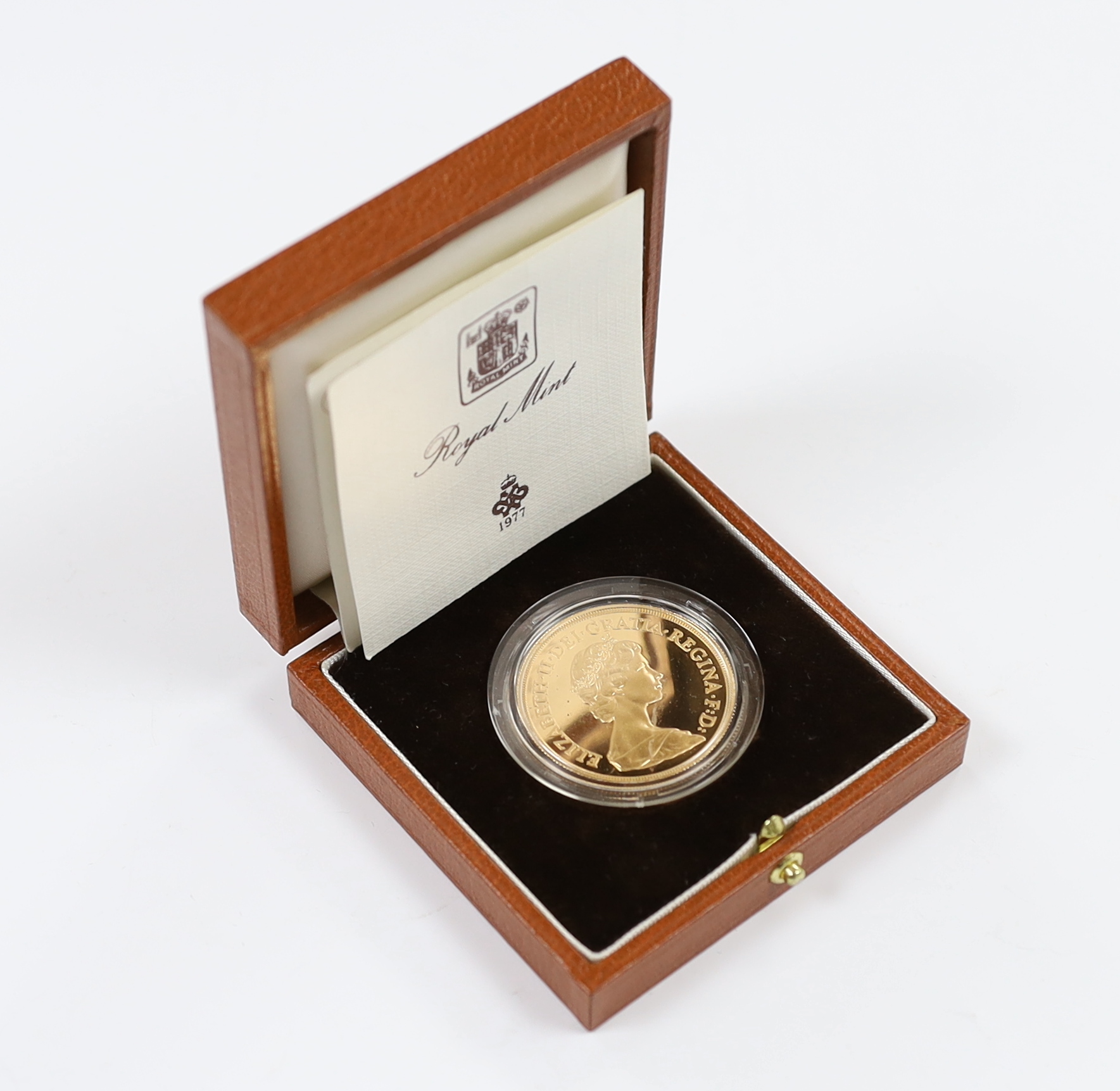 British gold coins, Elizabeth II Royal Mint UK gold proof £5, 1981, cased